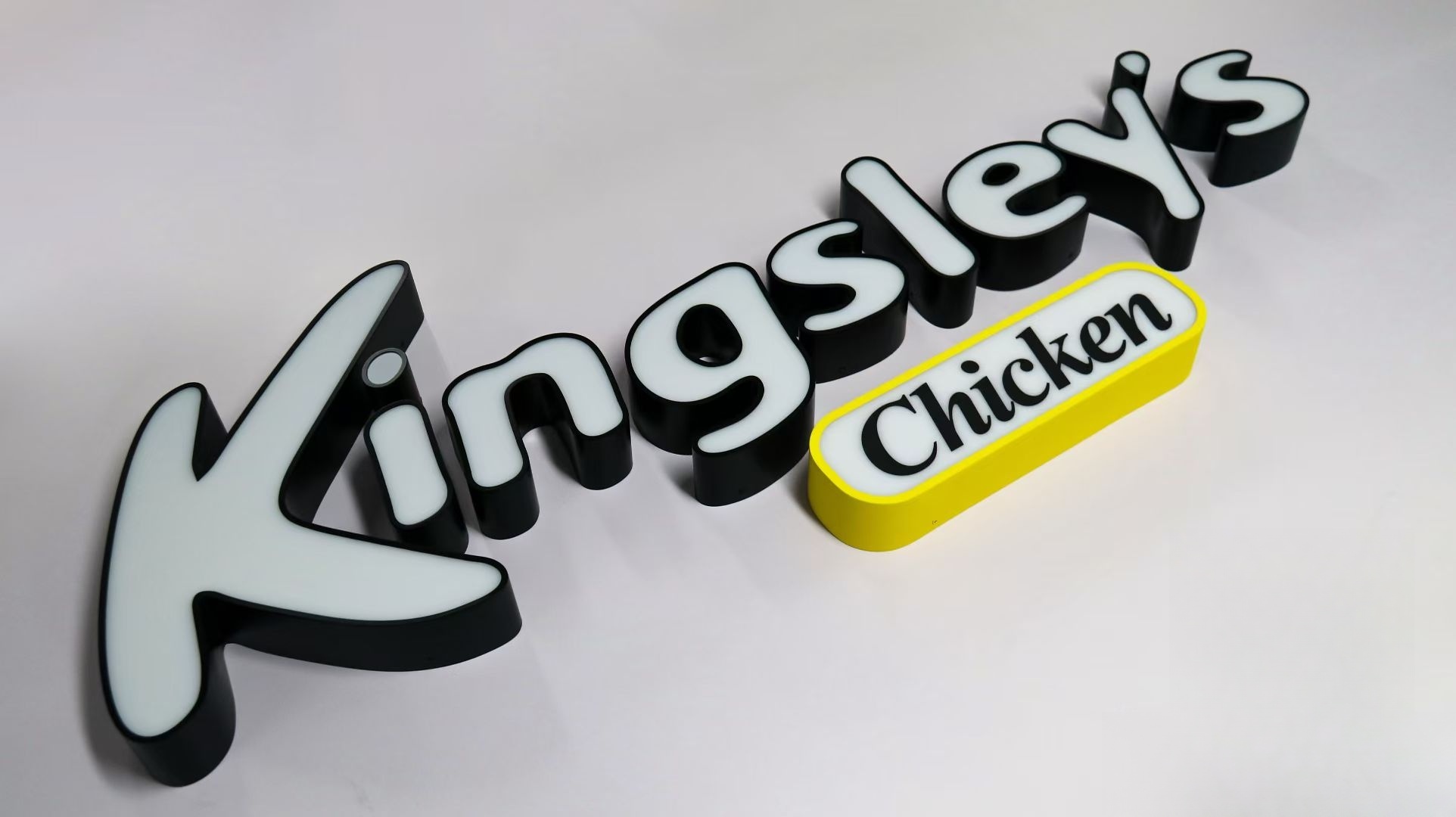 Durable Front Lit Trim Cap Illuminated Letter Signs for Business